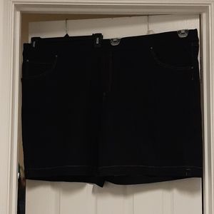 Terra & Sky Women's Plus Size Denim Shorts